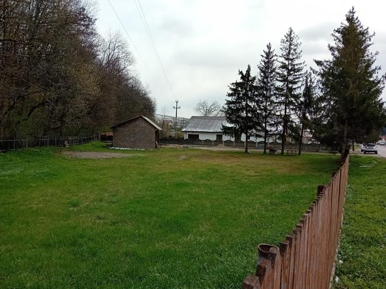 Teren Construcții intravilan de 1670 mp, în Gârcina