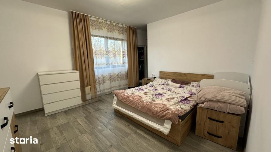 Casă cu 4 camere decomandat cu Teren 550 Mp în Recea