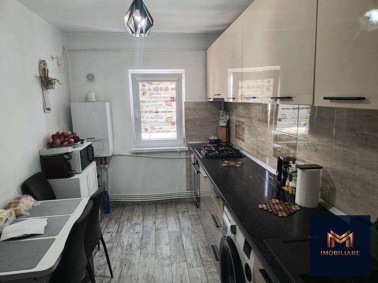 Apartament 3 camere Central, renovat 2023, decomandat, etaj intermedia - 9