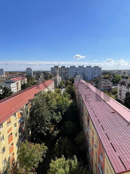 Apartament cu 3 camere semidecomandat în Șagului