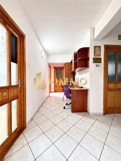 Apartament cu 3 camere decomandat în Poieni-Suceava