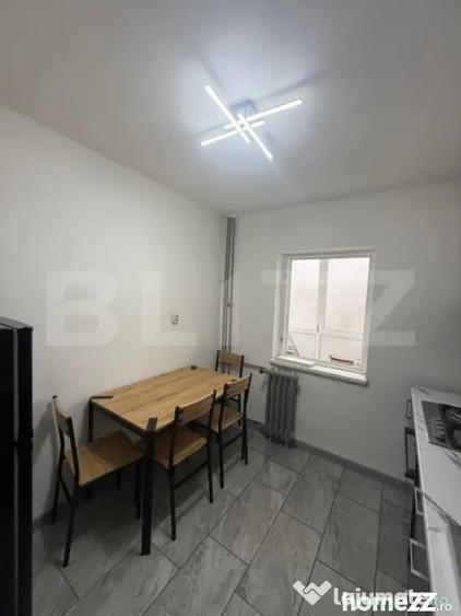 Apartament cu 2 camere decomandat în Rovine