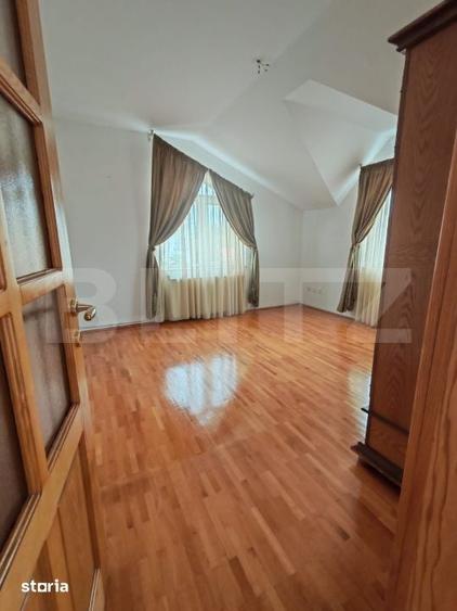 Casă cu 5 camere cu Teren 900 Mp în Ultracentral