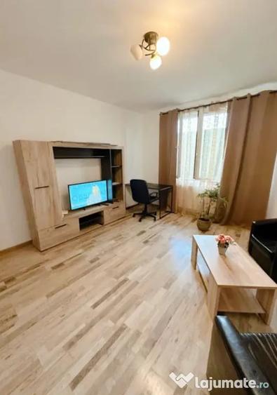 Garsonieră decomandată în Avantgarden