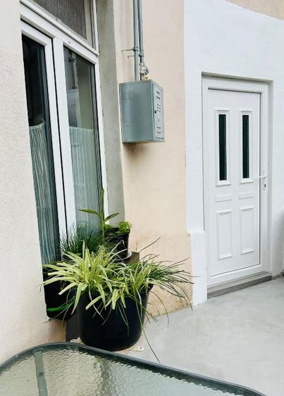 Apartament cu 4 camere decomandat, mobilat în Bălcescu
