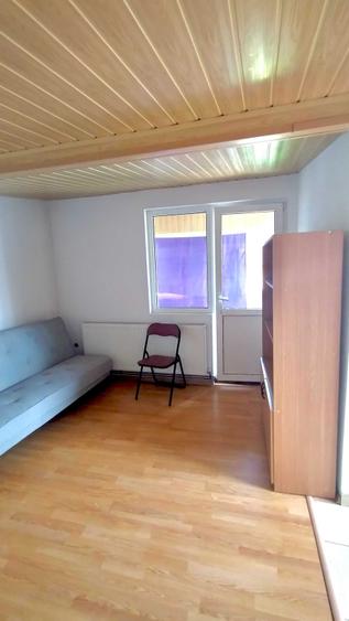 Casă cu 2 camere în Central