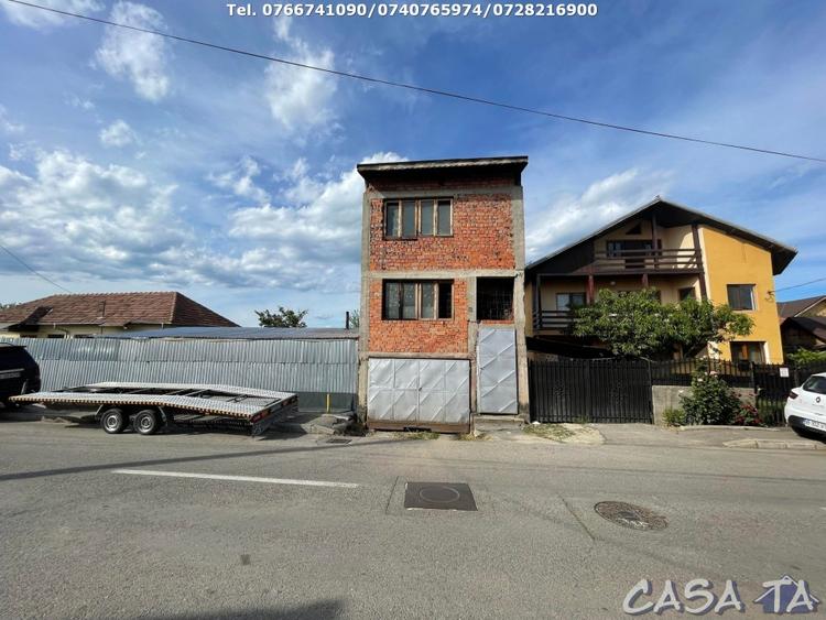Casă individuală cu 2 camere cu Canalizare în Nord