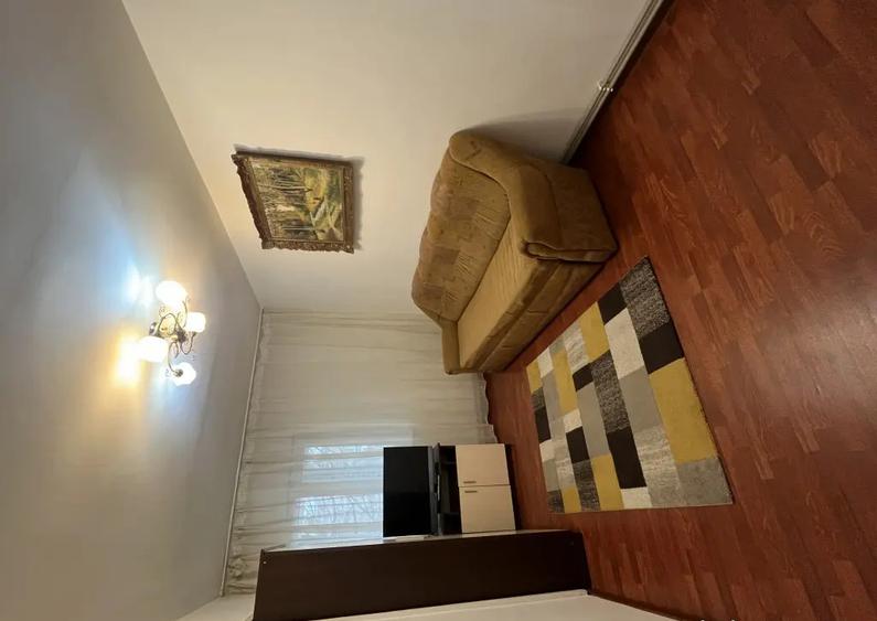 Apartament cu 2 camere semidecomandat în Traian