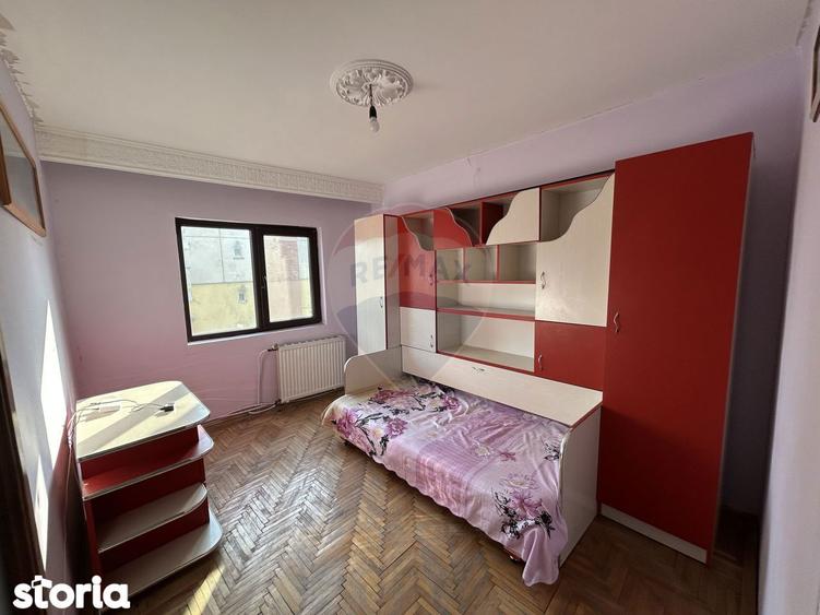 Apartament cu 3 camere decomandat în Vasile Alecsandri
