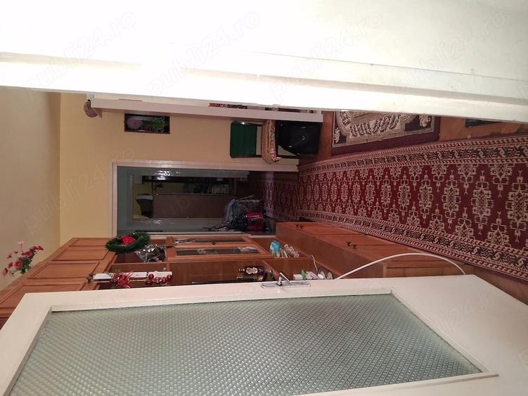 Apartament cu 3 camere semidecomandat în Dacia