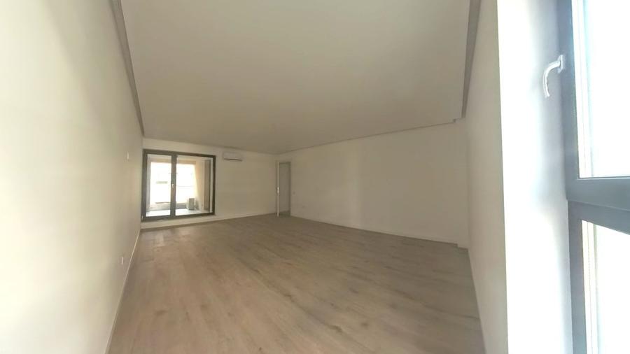 Apartament cu 3 camere decomandat în Străulești