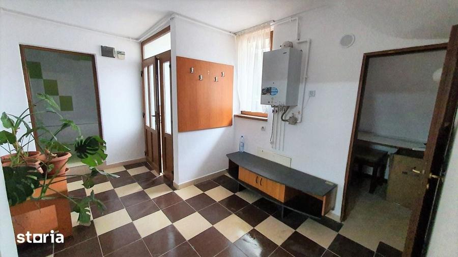 Spațiu comercial, de 60 mp, în Trei Stejari