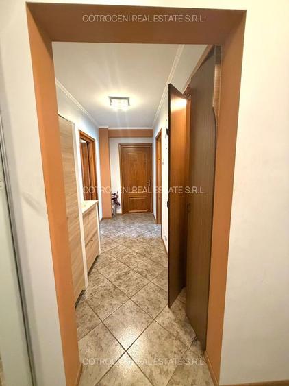 Apartament cu 3 camere semidecomandat în Alba Iulia