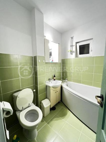 Apartament cu 4 camere decomandat în Alexandru cel Bun