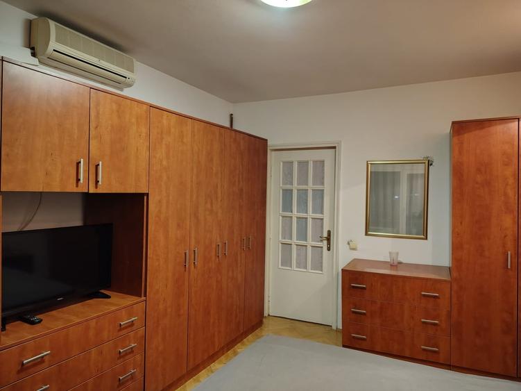 Închiriere Apartament 3 camere în Unirii, Piata NATIUNILE UNITE, SEMIDECOMANDAT - 4