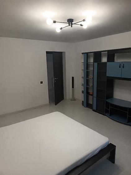 Casă individuală cu 5 camere cu Teren 500 Mp în Chiajna