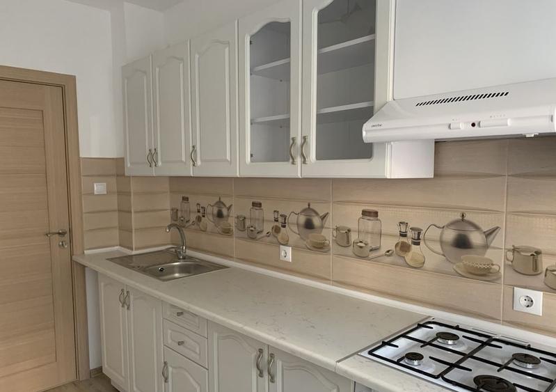Apartament cu 3 camere decomandat, mobilat în Drumul Taberei