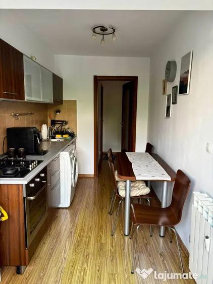 Apartament cu 3 camere decomandat în Alexandru Obregia