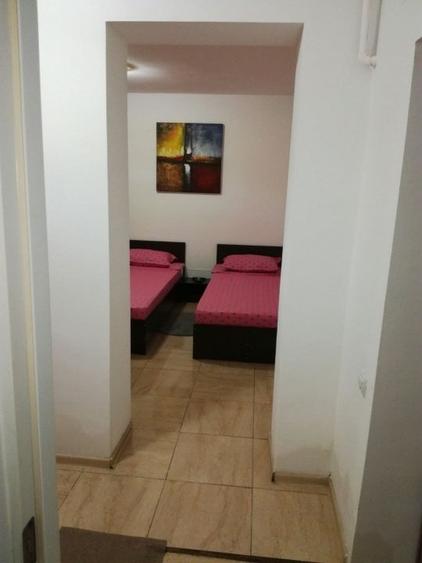 Garsonieră decomandată, mobilată în Sat Vacanță