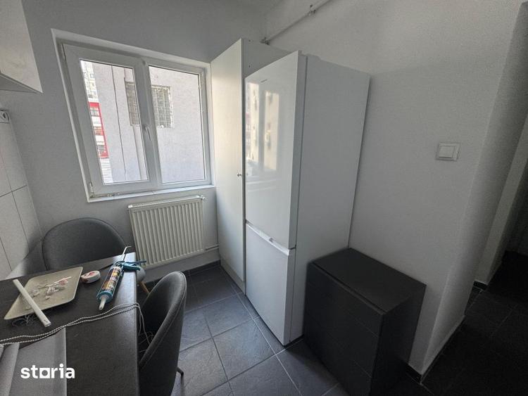 Apartament cu 3 camere, mobilat în Centrul Civic