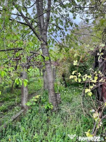 Casă cu 2 camere cu Teren 714 Mp în Siret