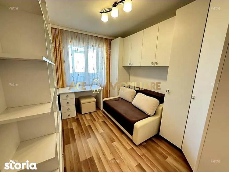 Apartament cu 4 camere, mobilat în Tei
