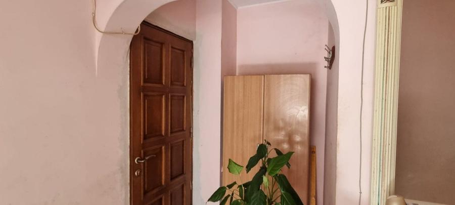 Apartament cu 3 camere decomandat în Drumul Taberei