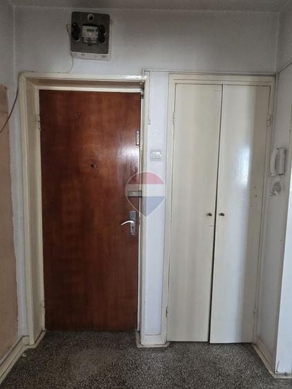 Apartament cu 2 camere semidecomandat în Titan