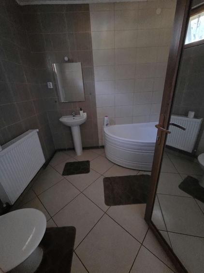 Casă cu 3 camere cu Teren 1700 Mp în Filipeștii de Pădure