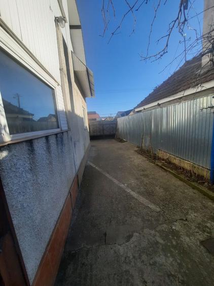Casă individuală cu 4 camere cu Canalizare în Gara Veche