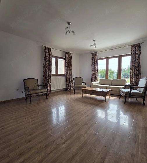 Casă cu 4 camere cu Teren 450 Mp în Săcălaz