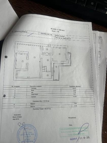 Casă individuală cu 5 camere cu Canalizare în Central