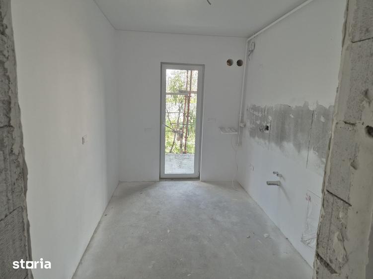 Apartament cu 2 camere în Apărătorii Patriei