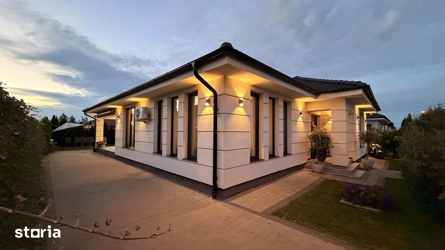 Casă cu 4 camere cu Teren 500 Mp în Central