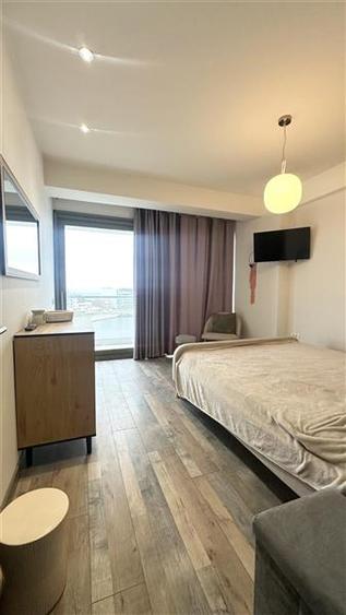 Apartament cu 3 camere decomandat, mobilat în Central