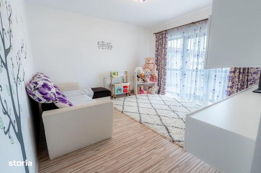 Apartament cu 3 camere decomandat în Sânpetru