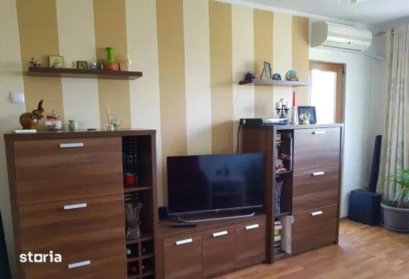 Apartament cu 3 camere decomandat, mobilat în Crângași