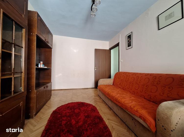 Apartament cu 2 camere semidecomandat în Șagului