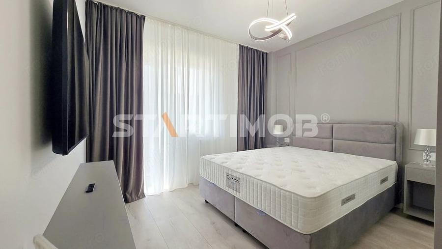 Apartament cu 2 camere decomandat în Tractorul
