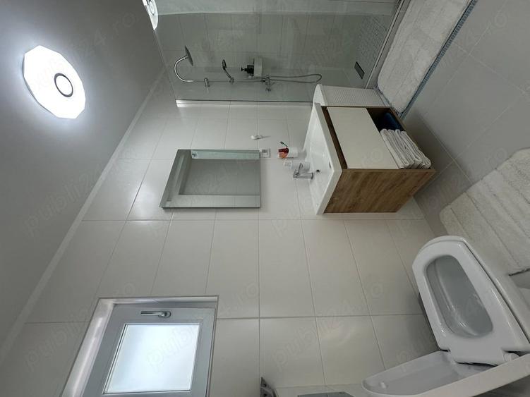 Casă cu 5 camere cu Teren 600 Mp în Central