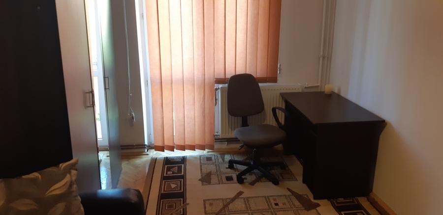 Apartament cu 2 camere decomandat, mobilat în Bălcescu