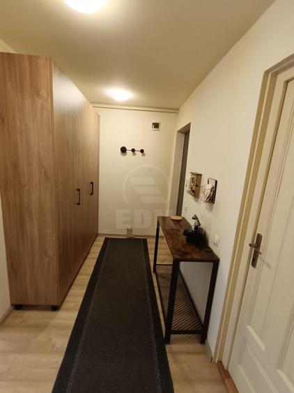 Apartament cu 2 camere semidecomandat în Florești