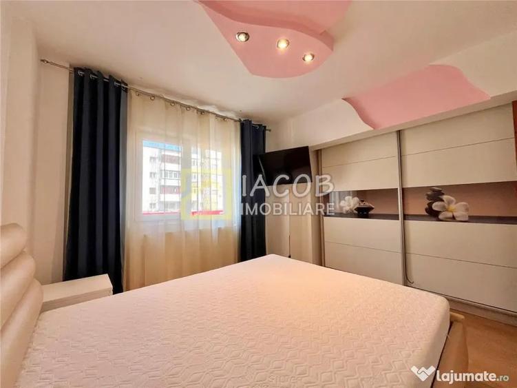 Apartament cu 2 camere decomandat în Republicii