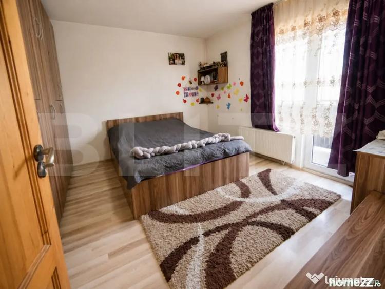 Apartament cu 3 camere semidecomandat în Baciu