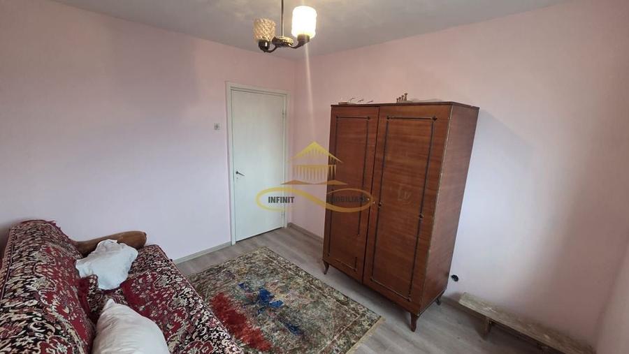 Apartament cu 3 camere decomandat în Alecu Russo