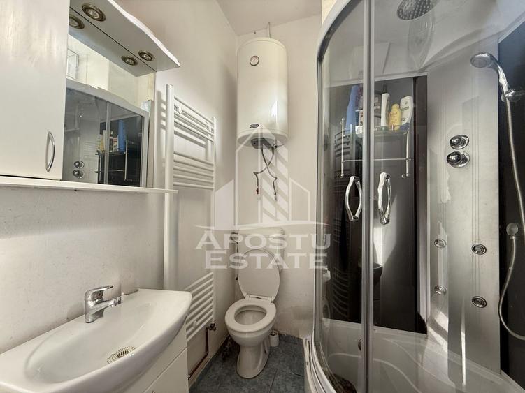 Apartament cu 3 camere decomandat, mobilat în Complex Studențesc