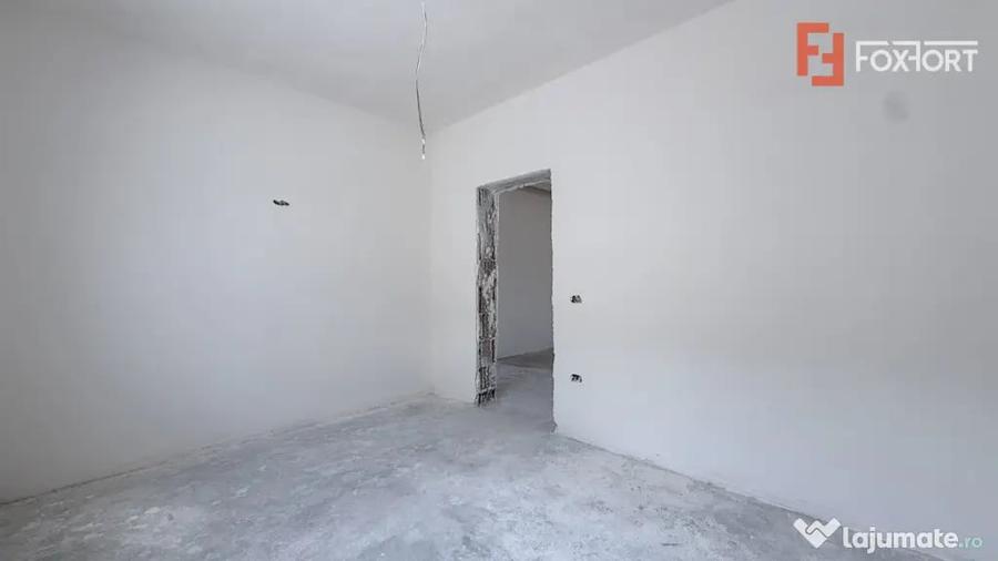 Casă cu 3 camere cu Teren 310 Mp în Moșnița Nouă