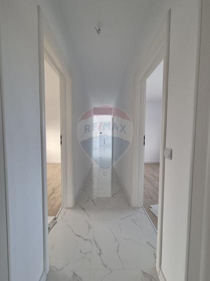 Penthouse cu 4 camere decomandat în Kogălniceanu