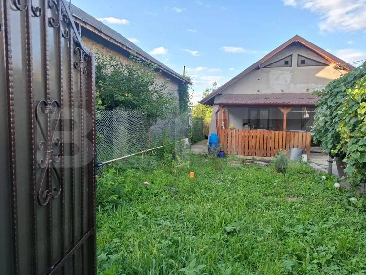 Casa cu farmec in Vi?ioara terasa acoperita, curte verde ?i multa lini?te - 19