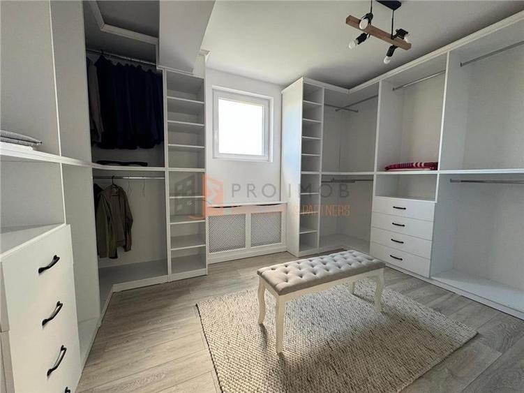 Casă individuală cu 6 camere cu Teren 702 Mp în Gura Câlnăului